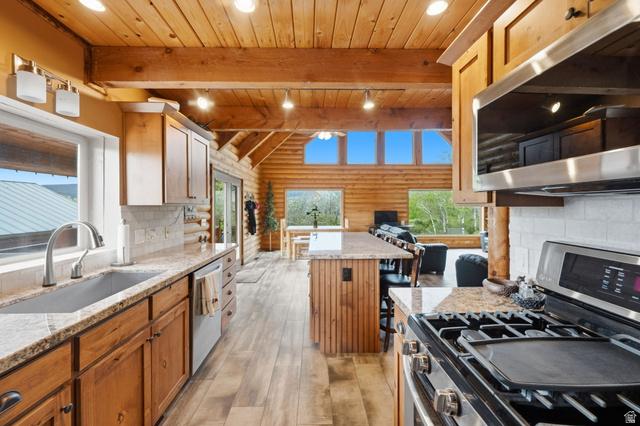 Heber City, Utah, 84032, United States, 3 Bedrooms Bedrooms, ,2 BathroomsBathrooms,Residential,For Sale,2048724
