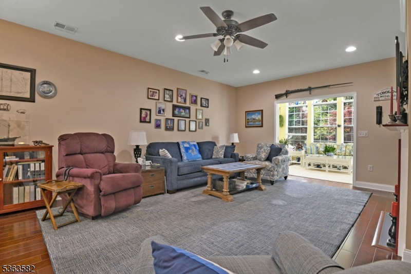Jackson Twp., New Jersey, 08527, United States, 3 Bedrooms Bedrooms, ,2 BathroomsBathrooms,Residential,For Sale,1849721