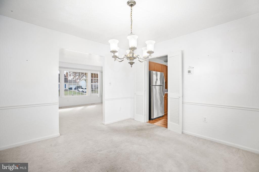 Springfield, Virginia, 22153, United States, 4 Bedrooms Bedrooms, ,4 BathroomsBathrooms,Residential,For Sale,1992836