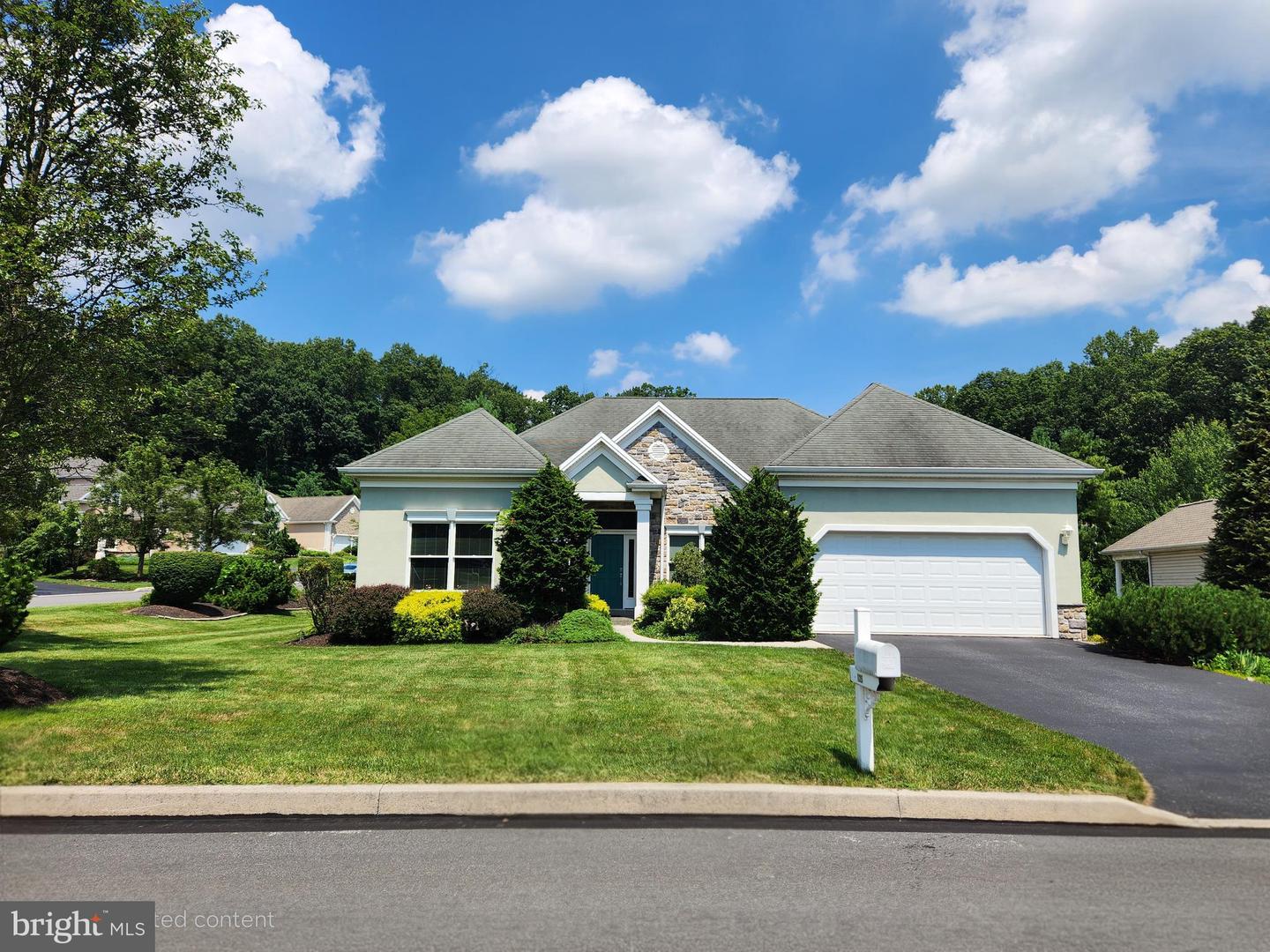 Mechanicsburg, Pennsylvania, 17055, United States, 3 Bedrooms Bedrooms, ,2 BathroomsBathrooms,Residential,For Sale,1897834