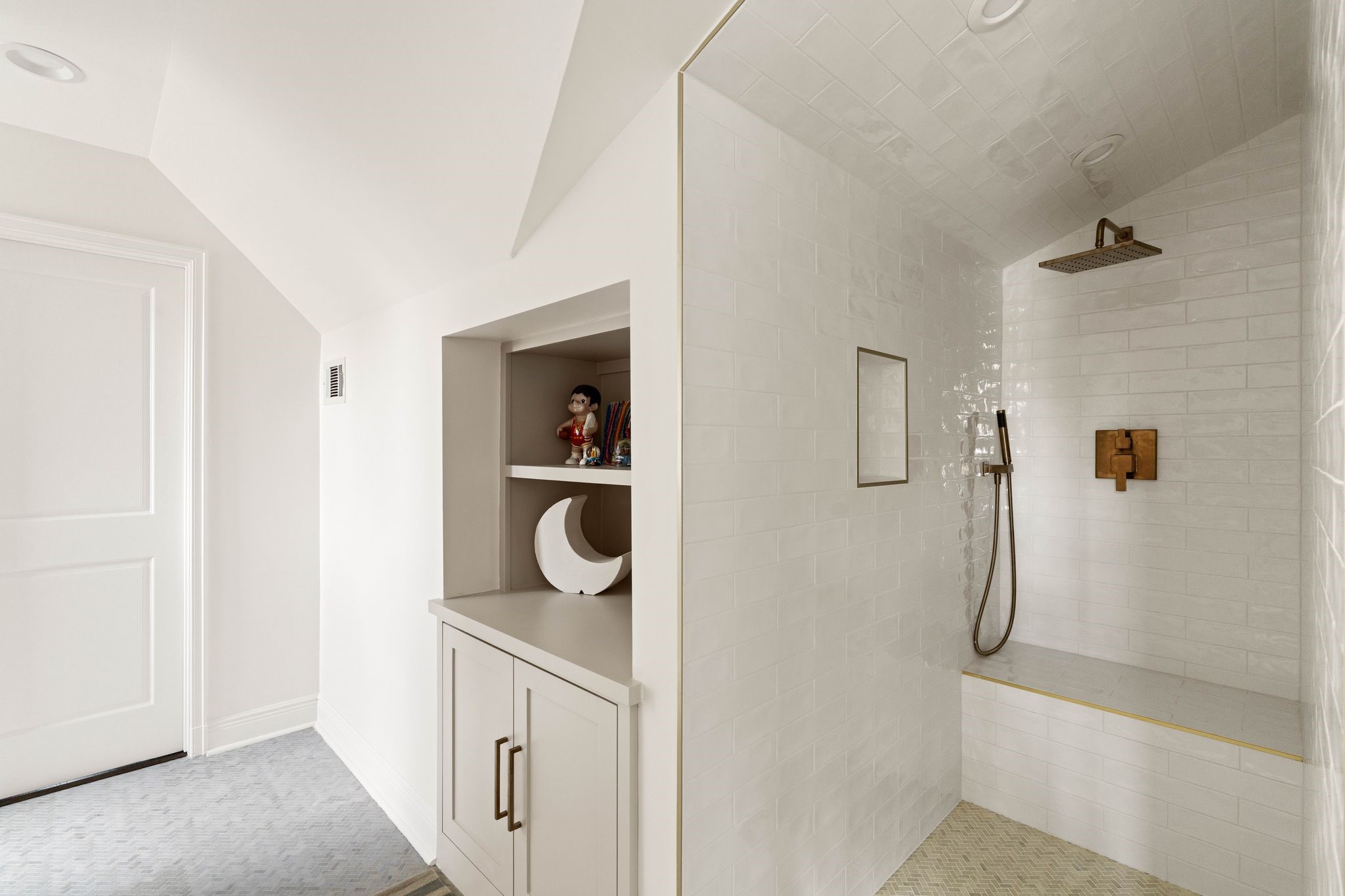  2105 Pelham Drive - 物件實景