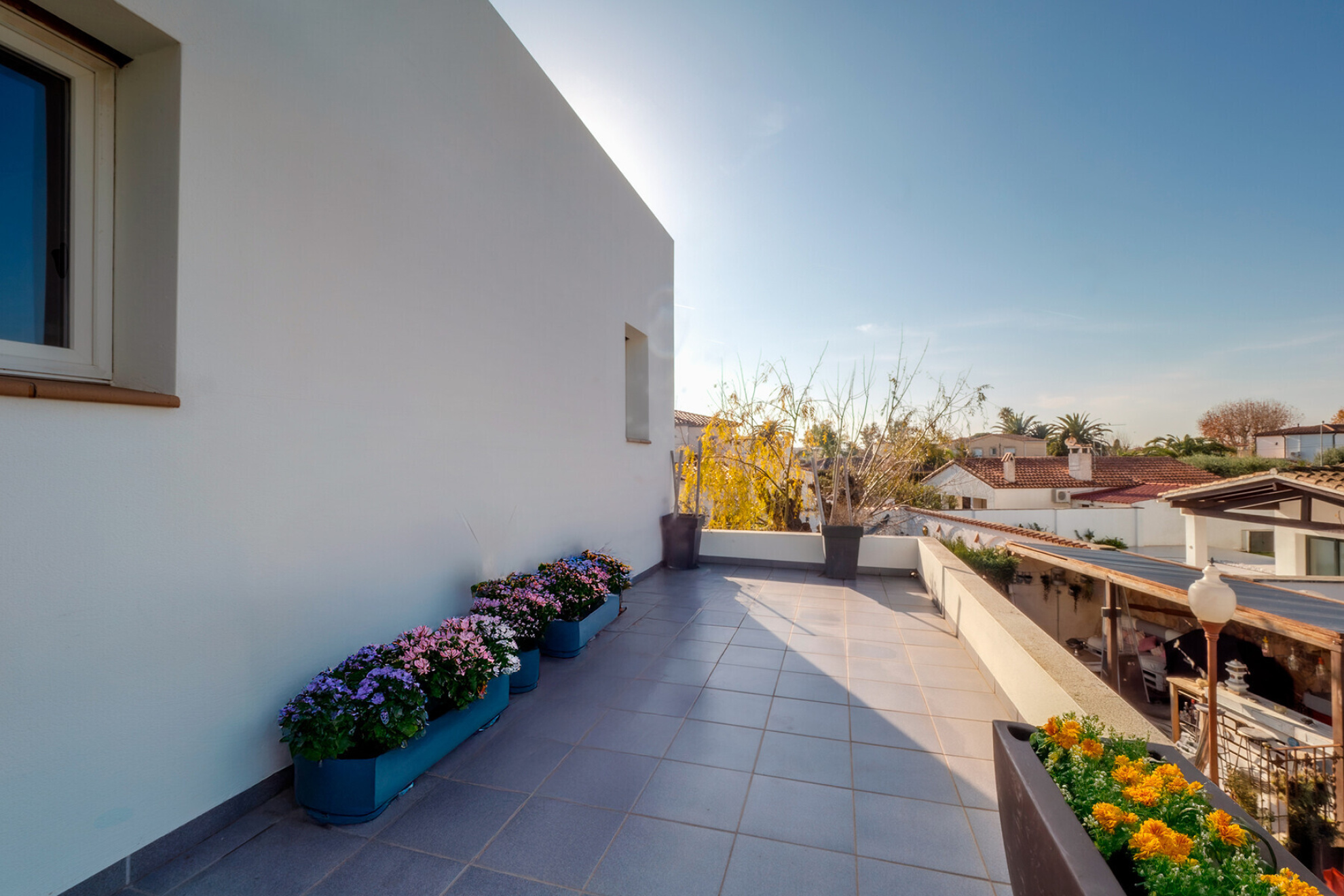  Exclusive Mediterranean Villa in Prime Empuriabrava Location - 物件實景