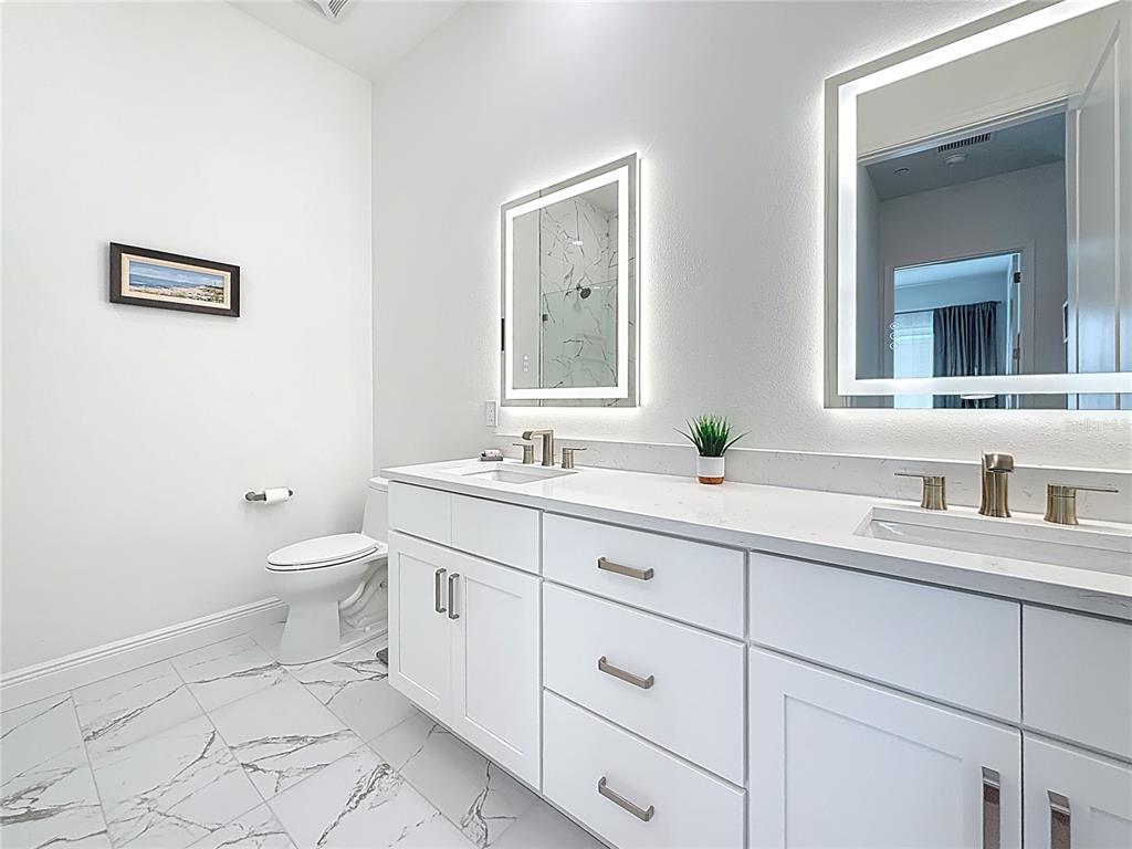 St Petersburg, Florida, 33701, United States, 2 Bedrooms Bedrooms, ,2 BathroomsBathrooms,Residential,For Sale,1889931