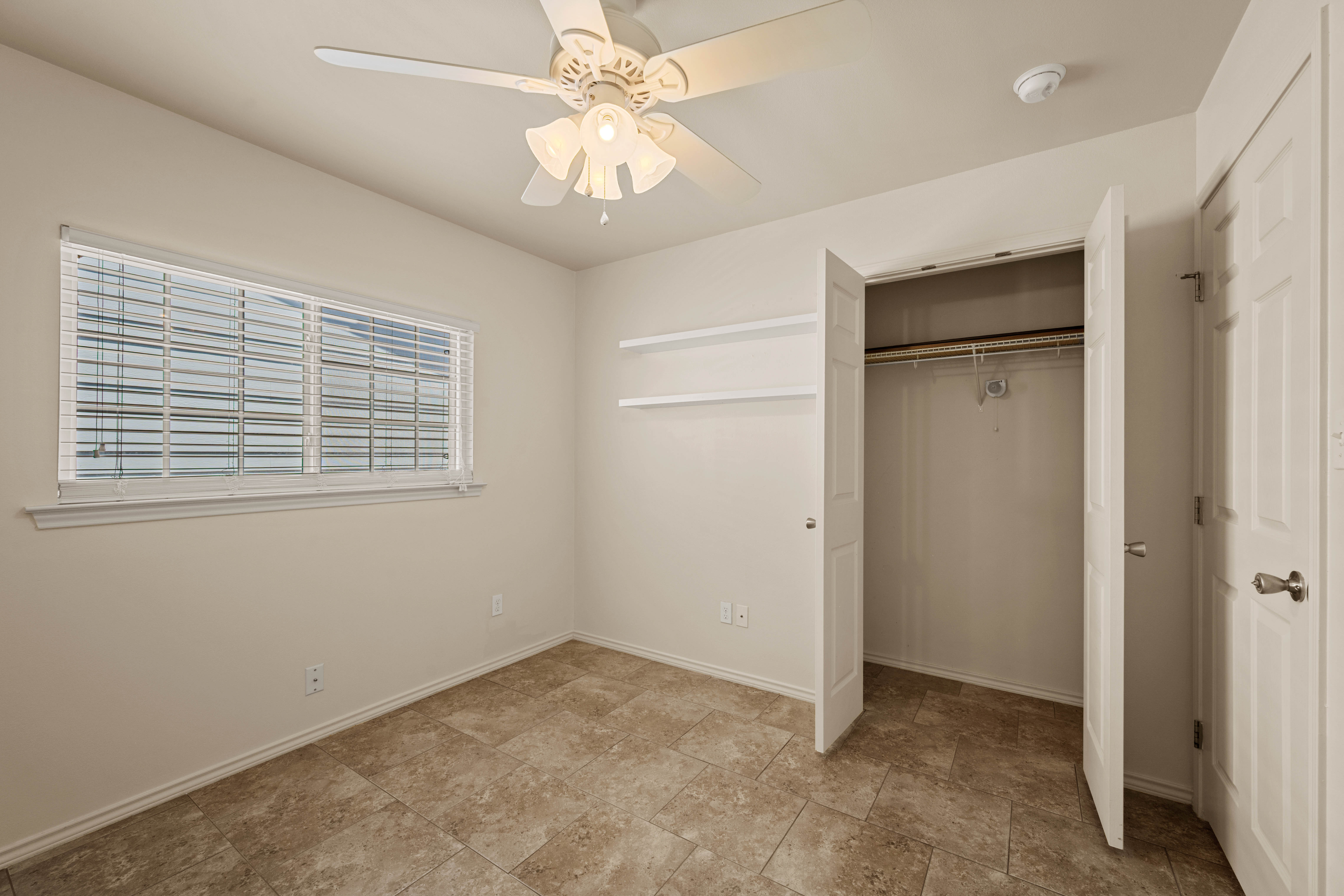  Charming Coastal Home - 物件實景