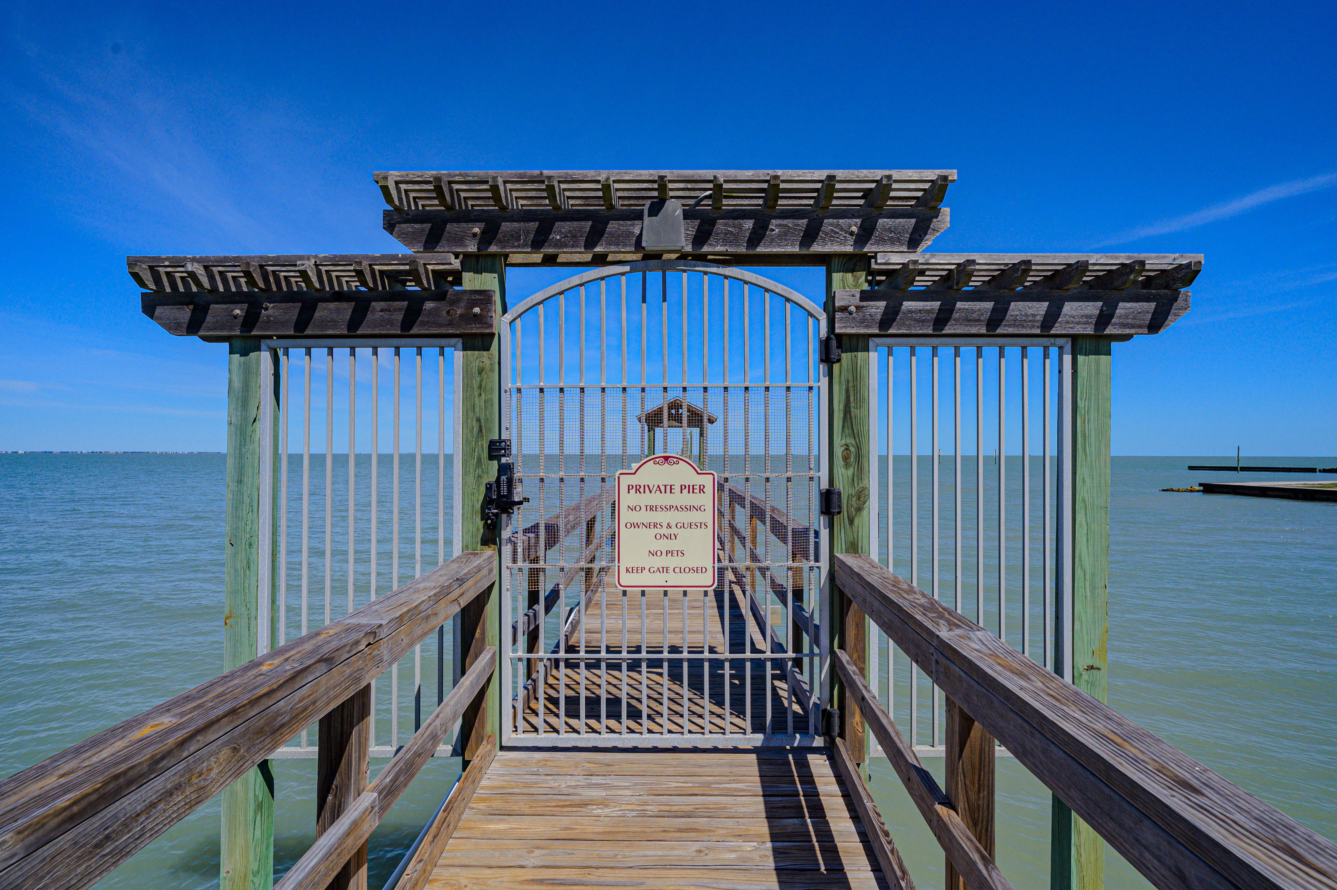  Waterfront Condo on Fulton Beach Road - 物件實景
