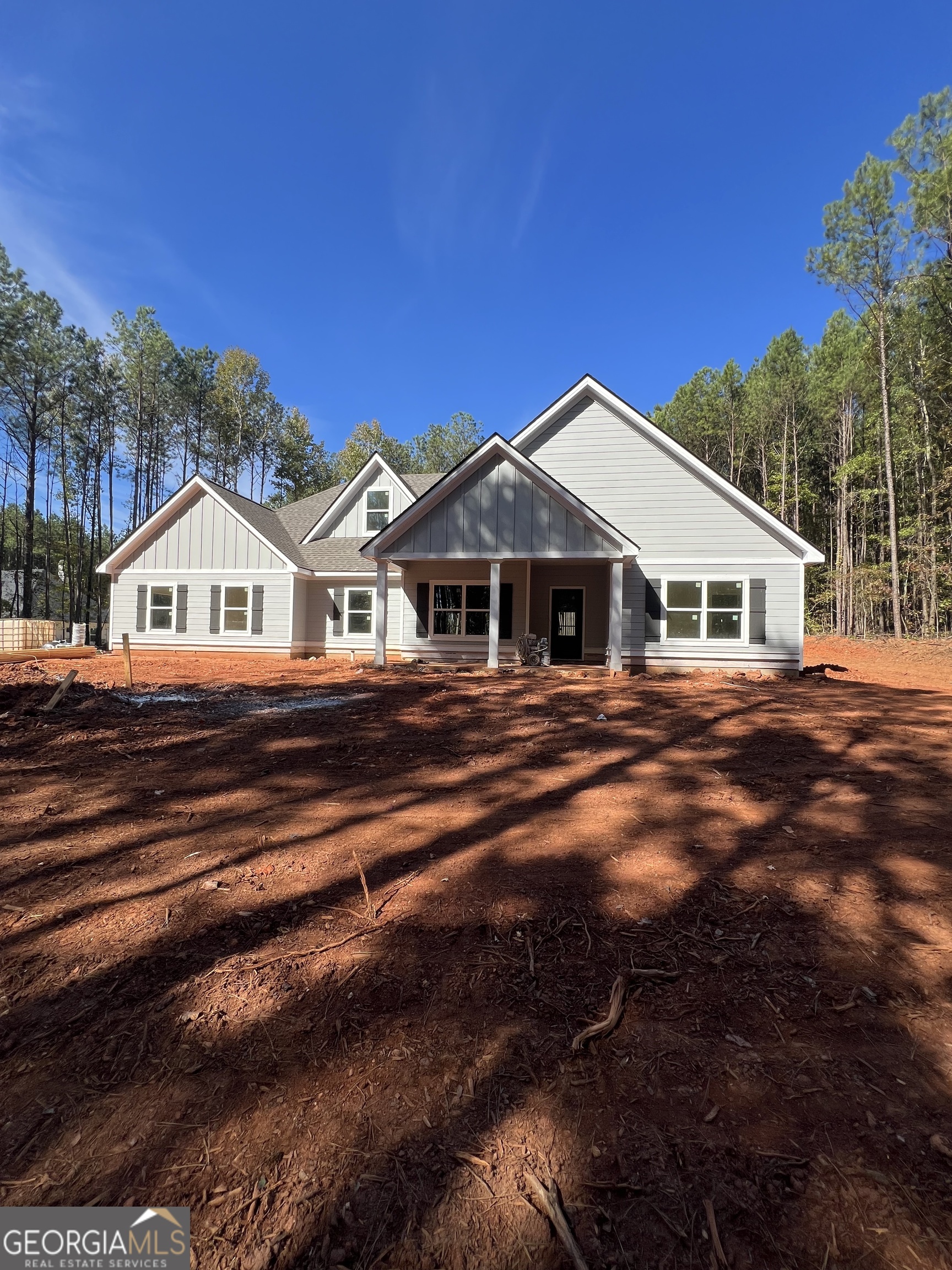 Griffin, Georgia, 30223, United States, 5 Bedrooms Bedrooms, ,4 BathroomsBathrooms,Residential,For Sale,1966245