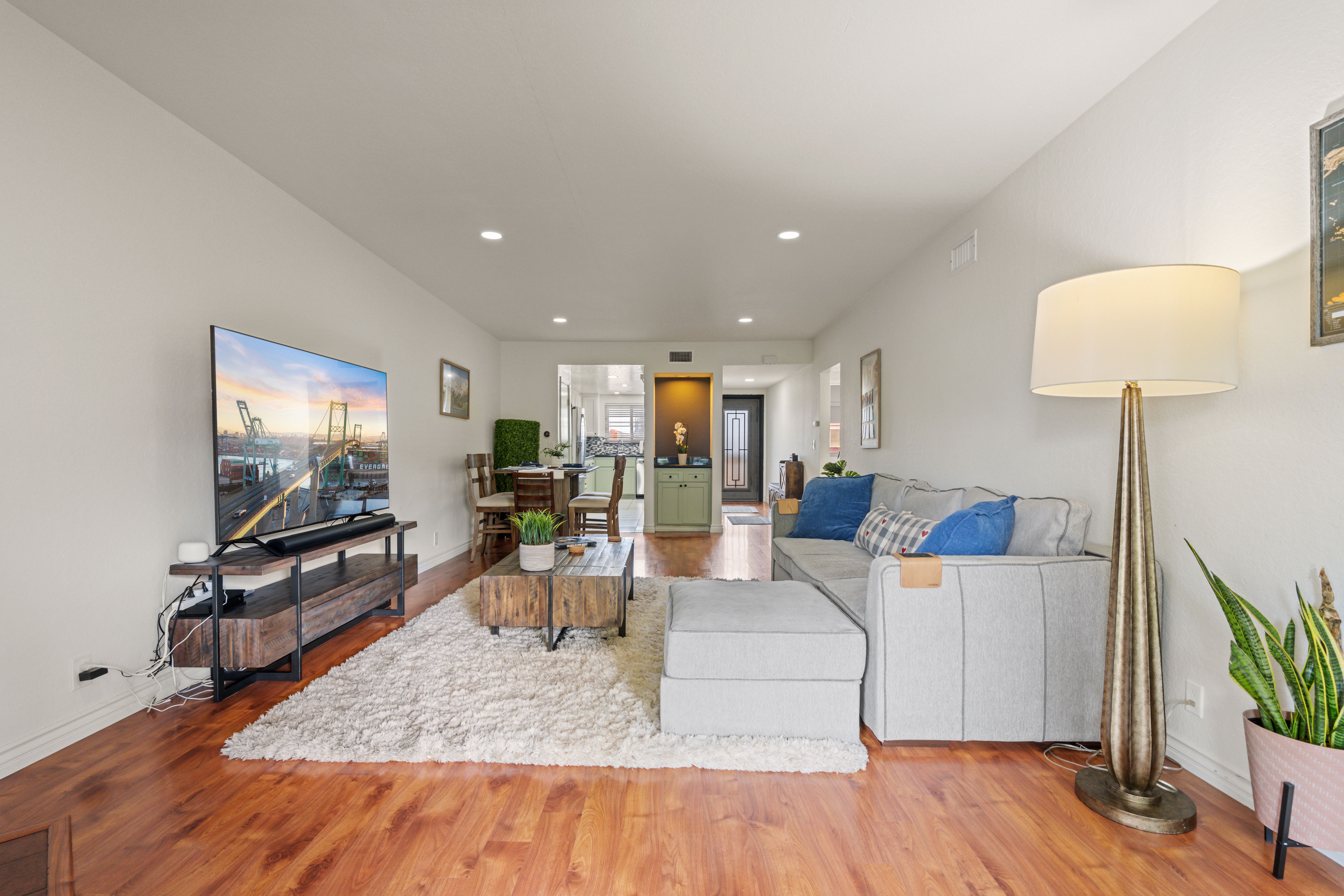  2001 E. 21st Street Unit 327, Signal Hill, CA 90755 - 物件實景