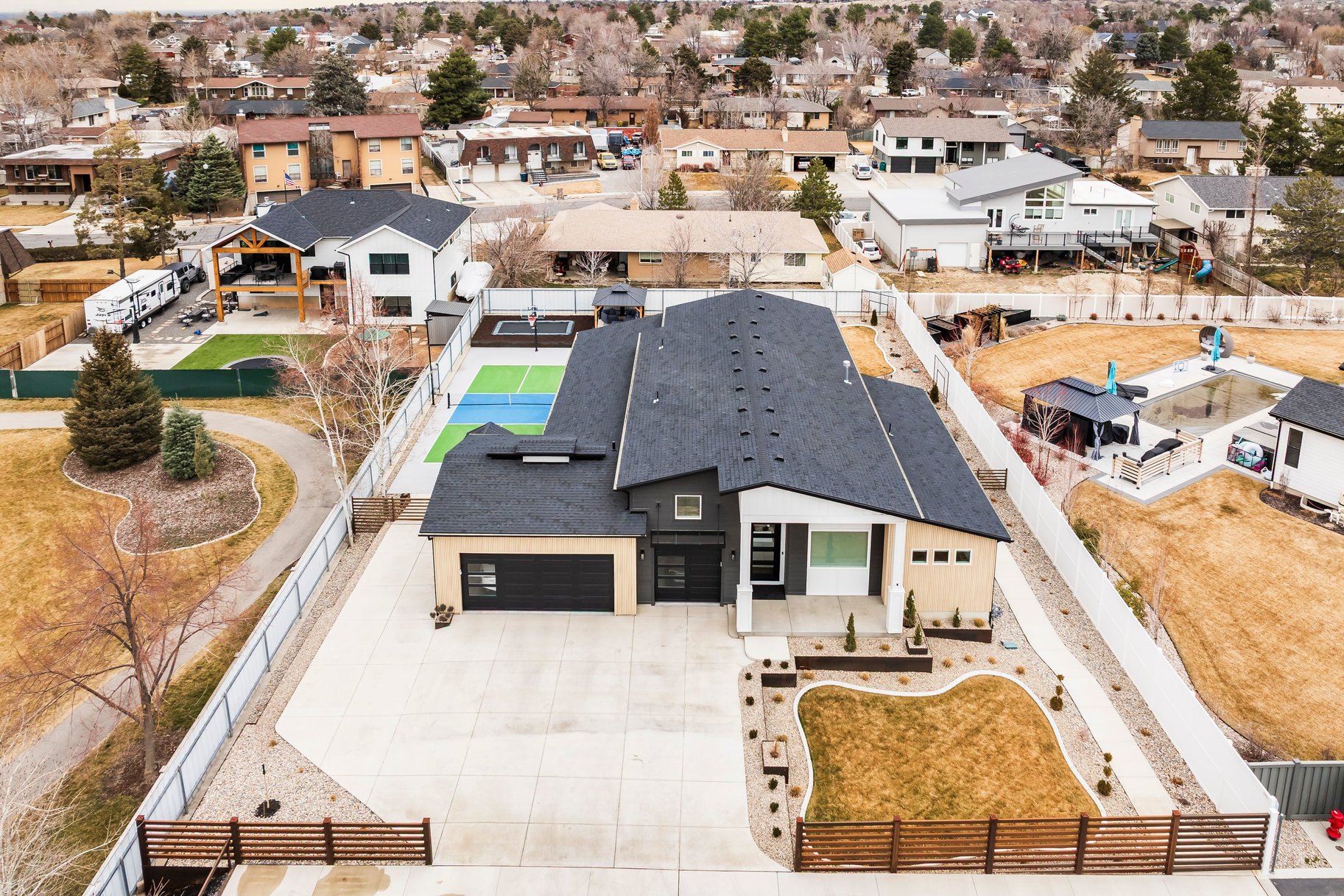  Luxury Inside and Out with Mountain Views - 物件實景