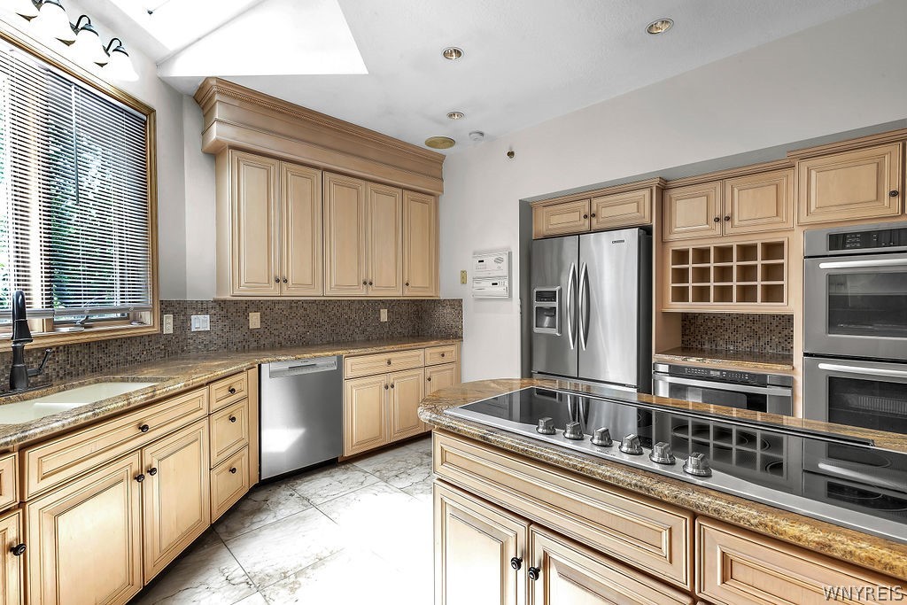 Grand Island, New York, 14072, United States, 4 Bedrooms Bedrooms, ,4 BathroomsBathrooms,Residential,For Sale,2048068