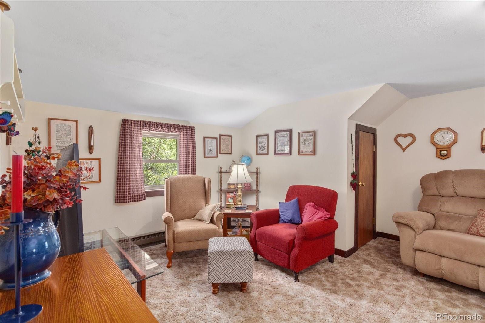 Howard, Colorado, 81233, United States, 3 Bedrooms Bedrooms, ,1 BathroomBathrooms,Residential,For Sale,1980067