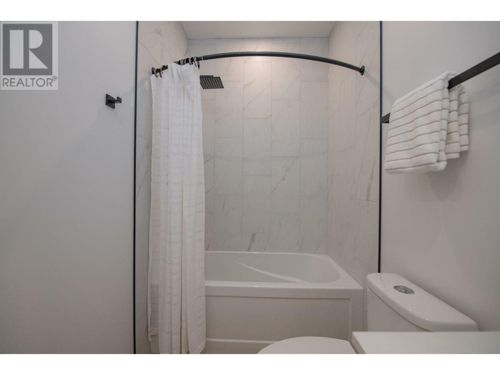 VERNON, British Columbia, V1H 1E2, CA, 3 Bedrooms Bedrooms, ,2 BathroomsBathrooms,Residential,For Sale,1836741