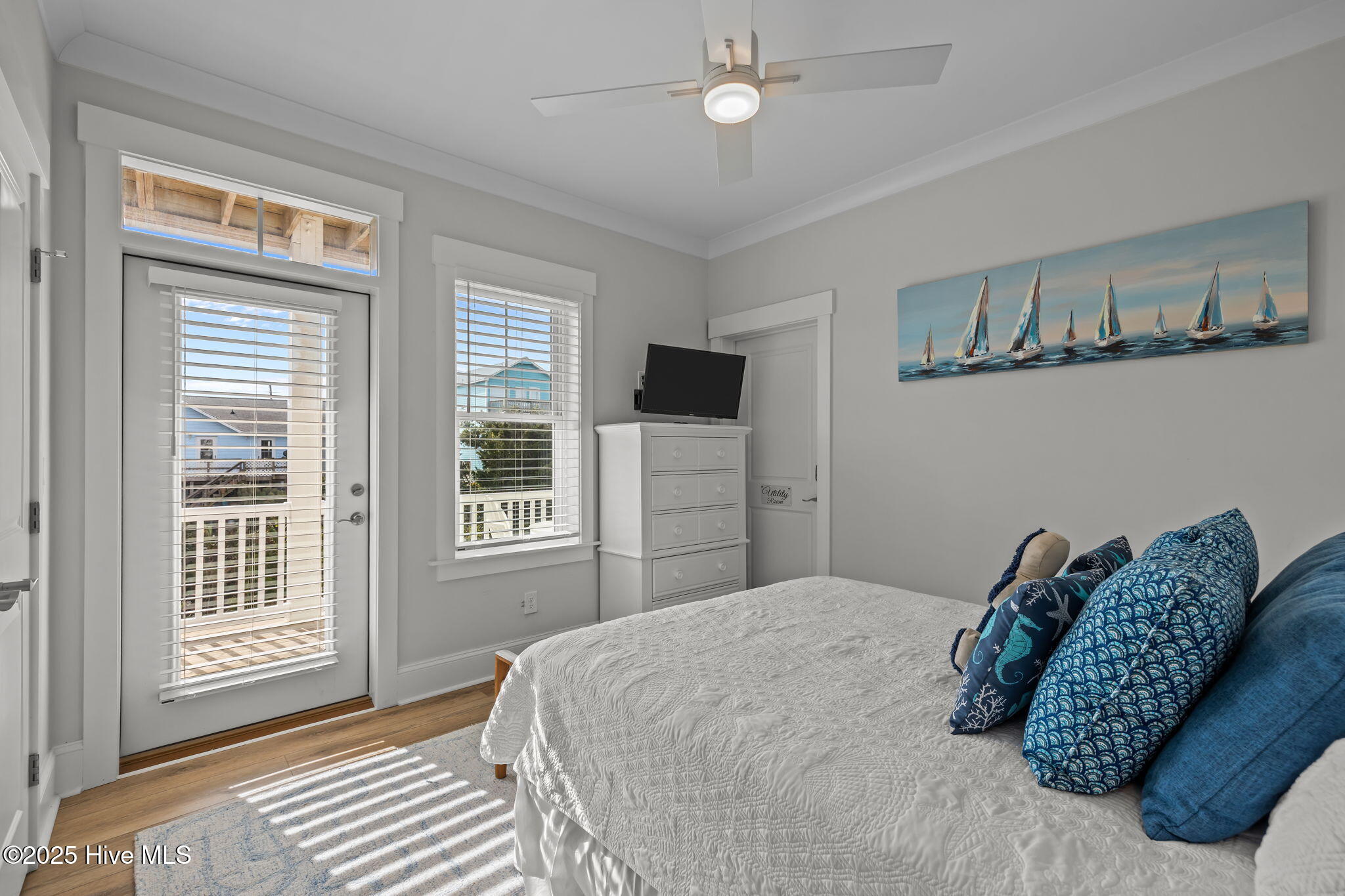 Emerald Isle, North Carolina, 28594, United States, 5 Bedrooms Bedrooms, ,4 BathroomsBathrooms,Residential,For Sale,2003028