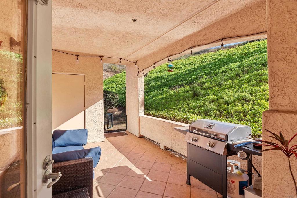 San Diego, California, 92128, United States, 2 Bedrooms Bedrooms, ,2 BathroomsBathrooms,Residential,For Sale,2001804