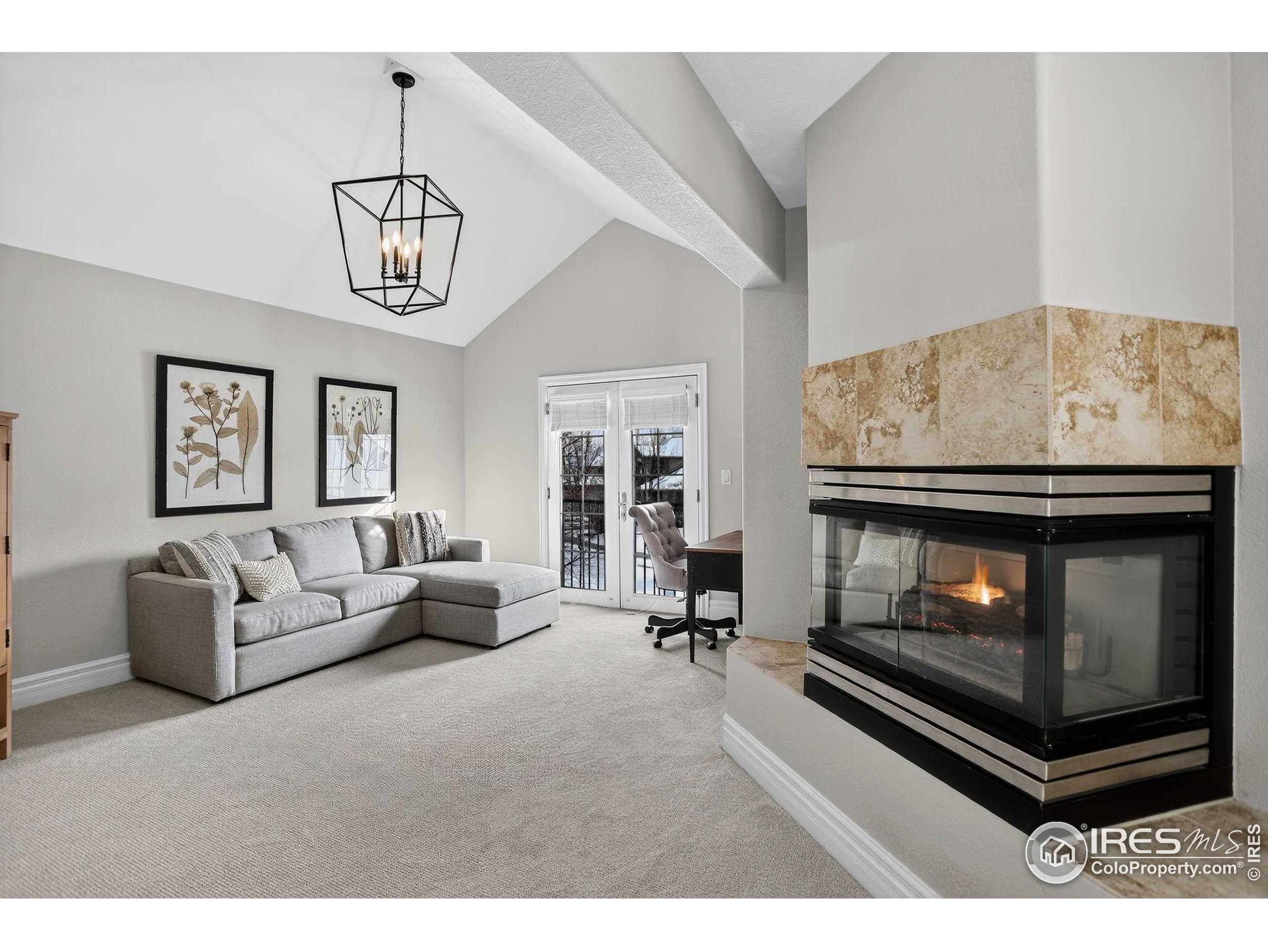 Longmont, Colorado, 80504, United States, 6 Bedrooms Bedrooms, ,2 BathroomsBathrooms,Residential,For Sale,1838026