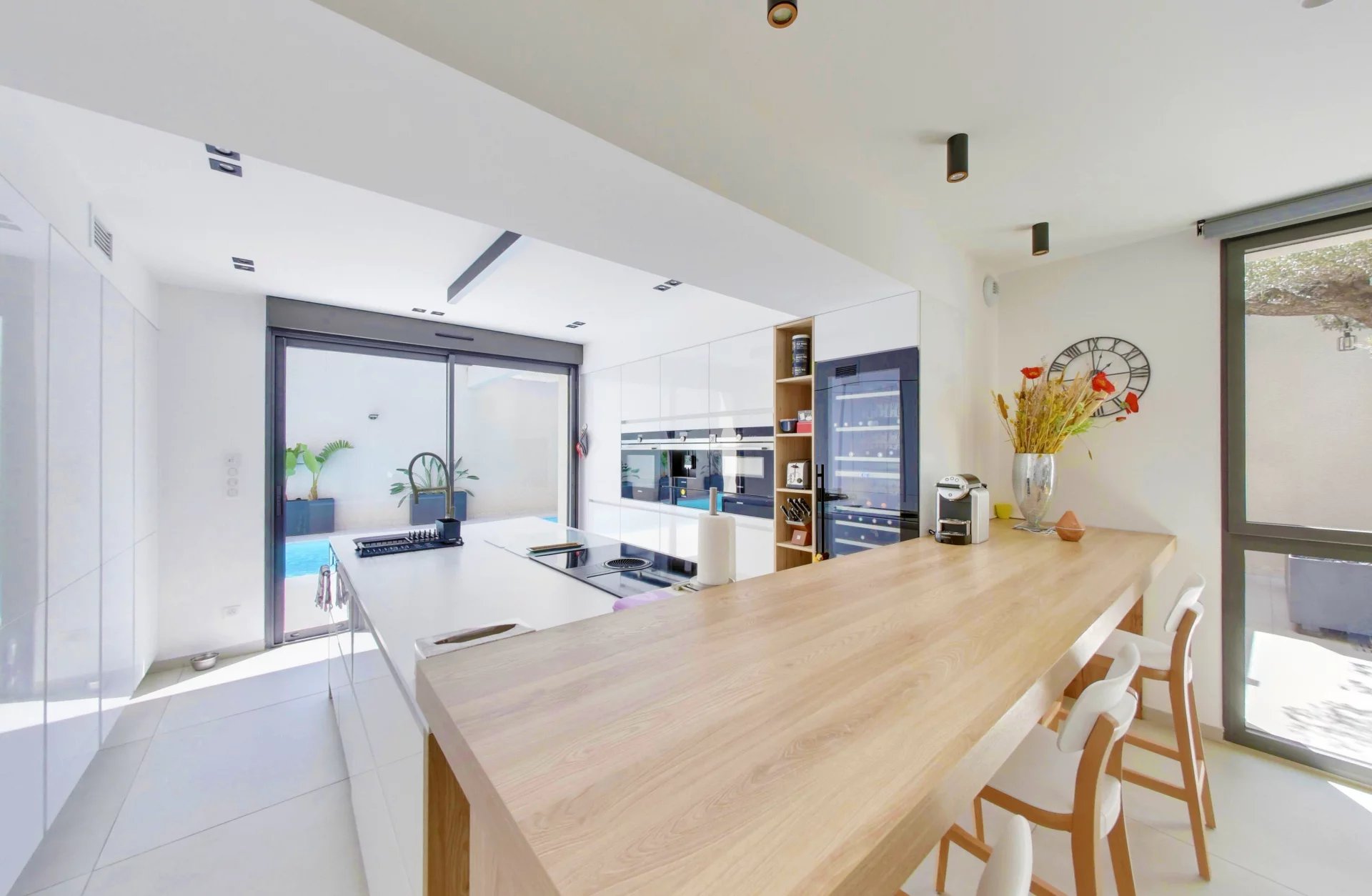 Perpignan, Occitanie, 66000, FR, 5 Bedrooms Bedrooms, ,6 BathroomsBathrooms,Residential,For Sale,1753180