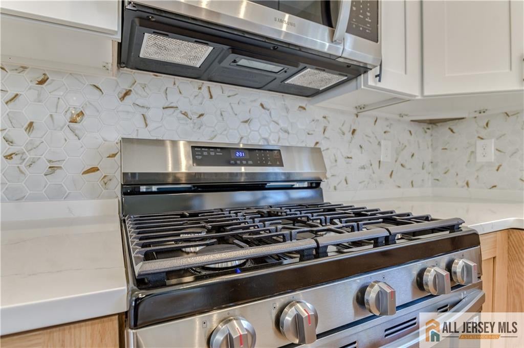 South River, New Jersey, 08882, United States, 5 Bedrooms Bedrooms, ,4 BathroomsBathrooms,Residential,For Sale,1995438