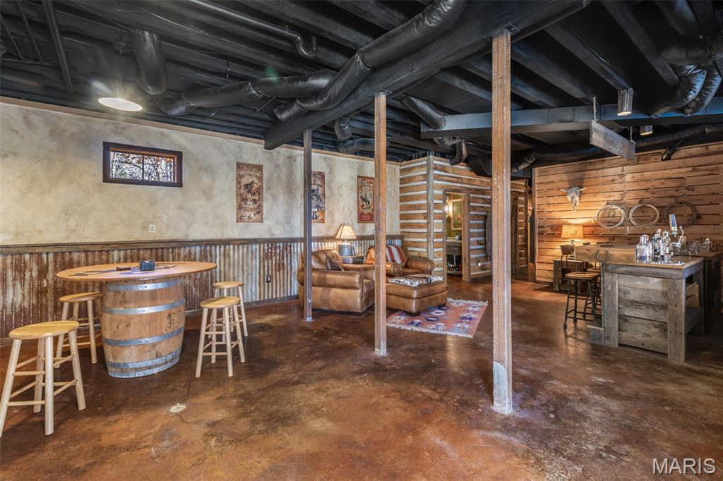 Farmington, Missouri, 63640, United States, 3 Bedrooms Bedrooms, ,4 BathroomsBathrooms,Residential,For Sale,1991980