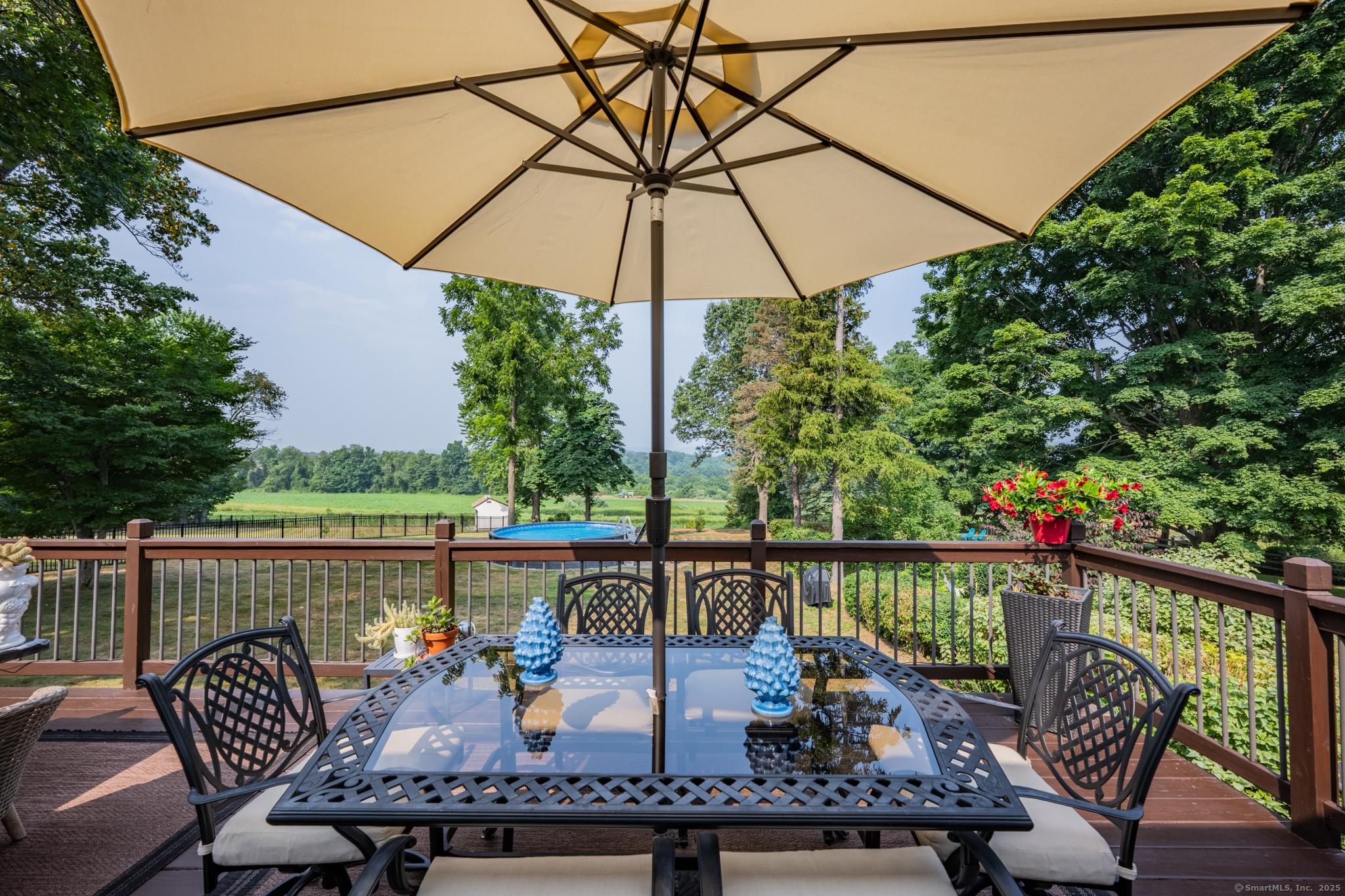 Middletown, Connecticut, 06457, United States, 4 Bedrooms Bedrooms, ,2 BathroomsBathrooms,Residential,For Sale,1920359