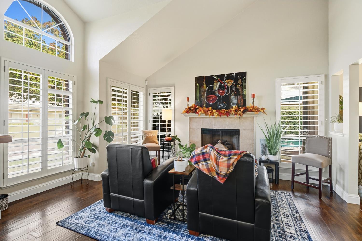 Elk Grove, California, 95624, United States, 4 Bedrooms Bedrooms, ,4 BathroomsBathrooms,Residential,For Sale,1987629