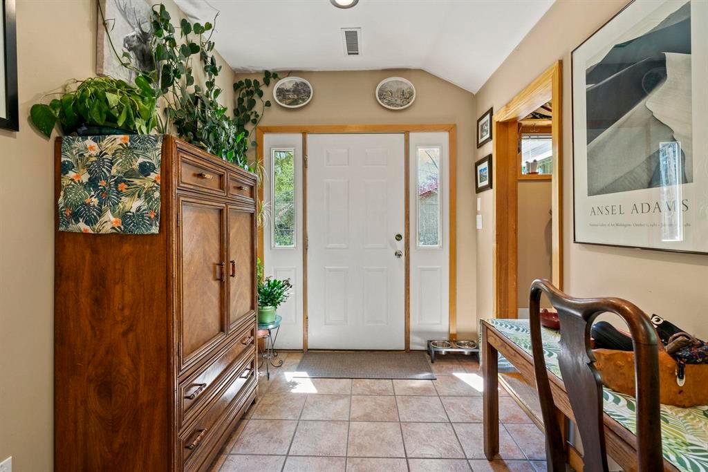 Durango, Colorado, 81301, United States, 3 Bedrooms Bedrooms, ,2 BathroomsBathrooms,Residential,For Sale,1794547