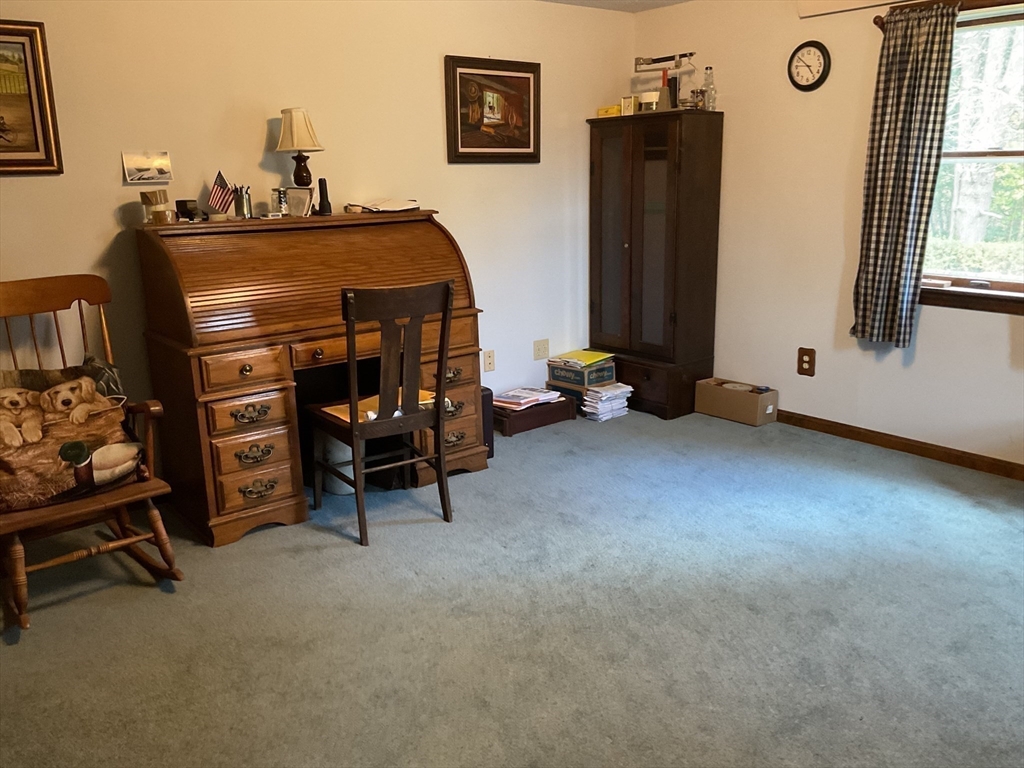 North Brookfield, Massachusetts, 01535, United States, 4 Bedrooms Bedrooms, ,2 BathroomsBathrooms,Residential,For Sale,1980340