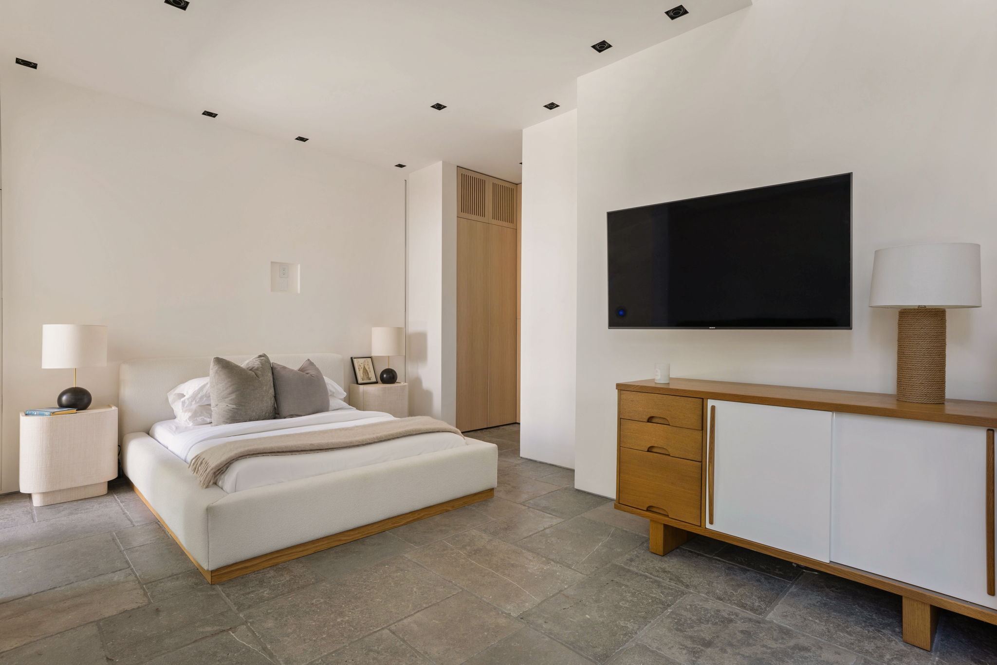  848 North Harper Avenue - 物件實景