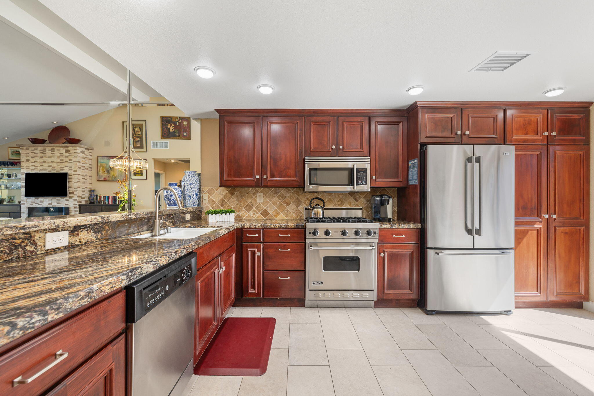 Palm Desert, California, 92211, United States, 2 Bedrooms Bedrooms, ,2 BathroomsBathrooms,Residential,For Sale,1985360