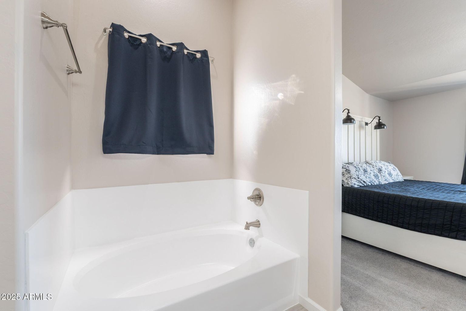 Queen Creek, Arizona, 85143, United States, 3 Bedrooms Bedrooms, ,2 BathroomsBathrooms,Residential,For Sale,1974744