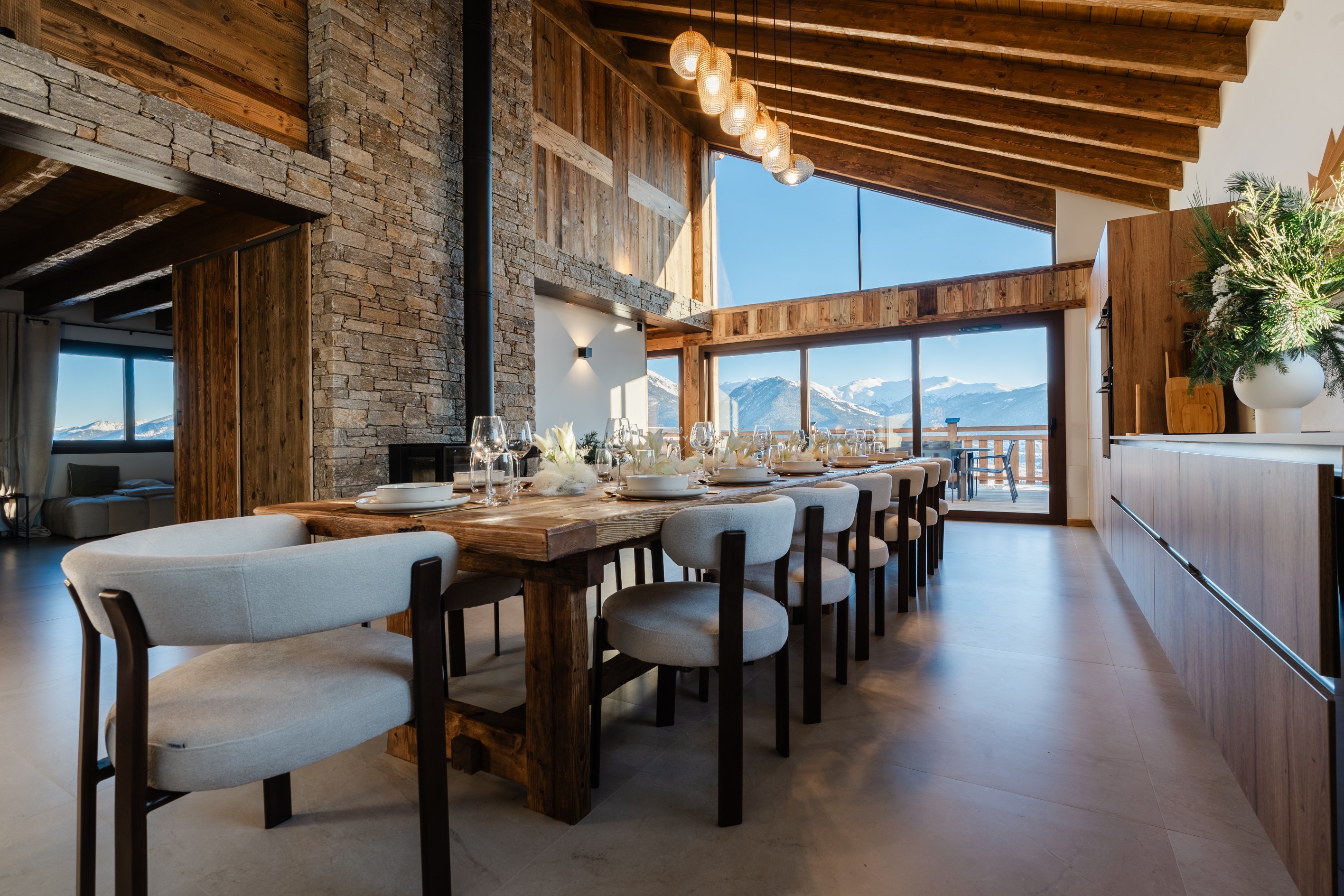  Exceptional New Chalet with Panoramic Views and High-End Features - 物件實景