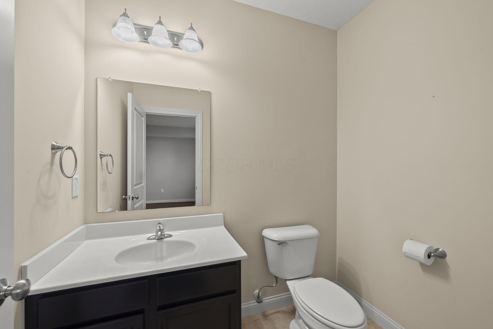 Powell, Ohio, 43065, United States, 5 Bedrooms Bedrooms, ,5 BathroomsBathrooms,Residential,For Sale,1988967