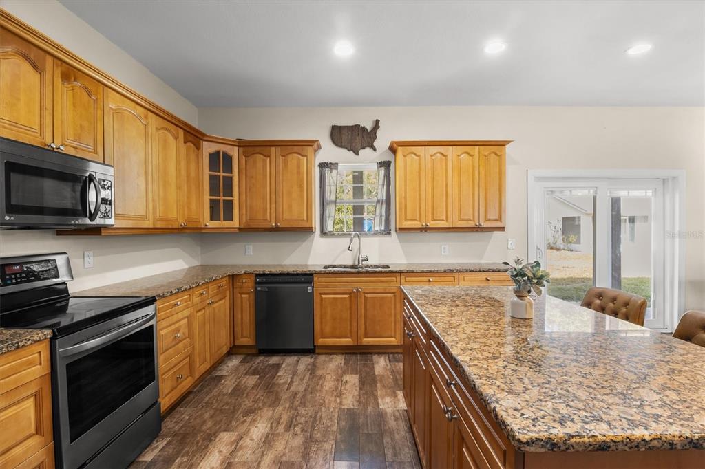 Bartow, Florida, 33830, United States, 3 Bedrooms Bedrooms, ,4 BathroomsBathrooms,Residential,For Sale,2002035