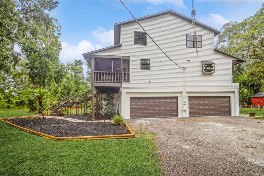 Dover, Florida, 33527, United States, 5 Bedrooms Bedrooms, ,3 BathroomsBathrooms,Residential,For Sale,1948421