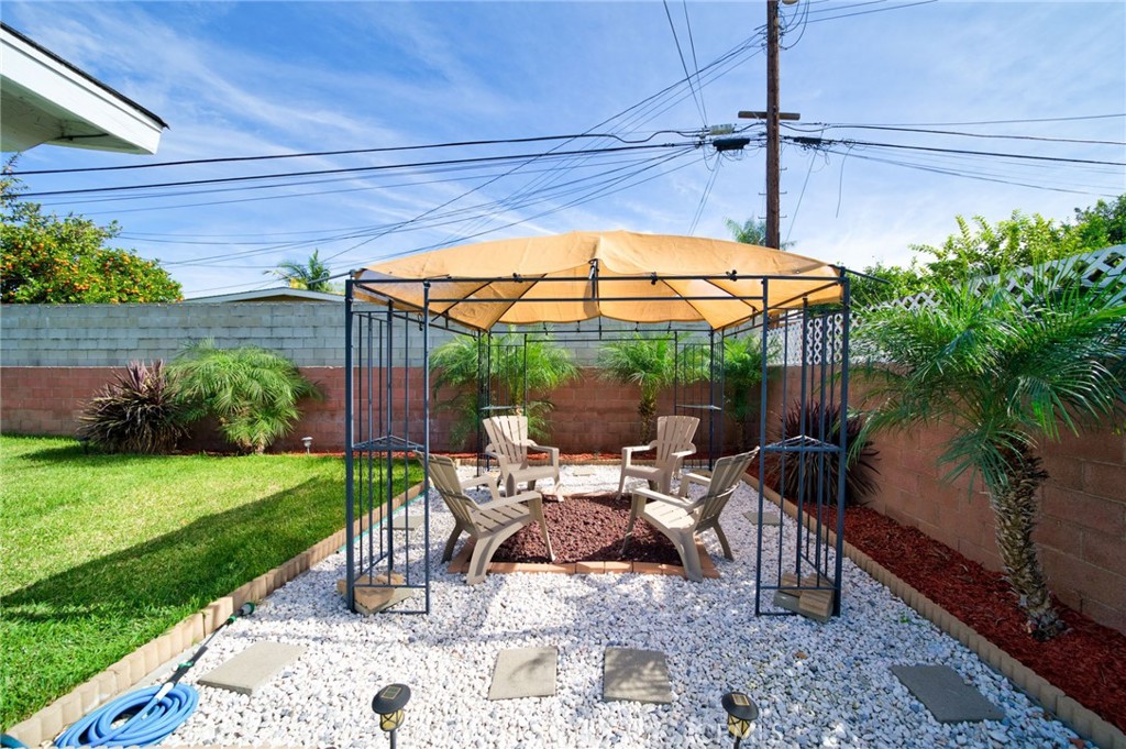 Azusa, California, 91702, United States, 4 Bedrooms Bedrooms, ,2 BathroomsBathrooms,Residential,For Sale,2017247