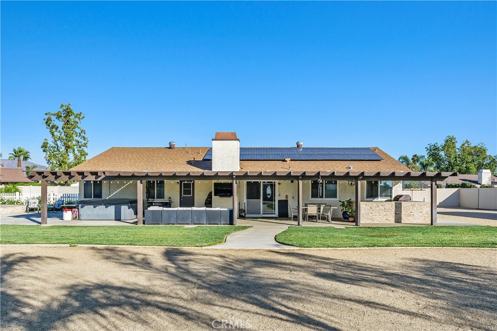 Jurupa Valley, California, 92509, United States, 4 Bedrooms Bedrooms, ,2 BathroomsBathrooms,Residential,For Sale,1987819