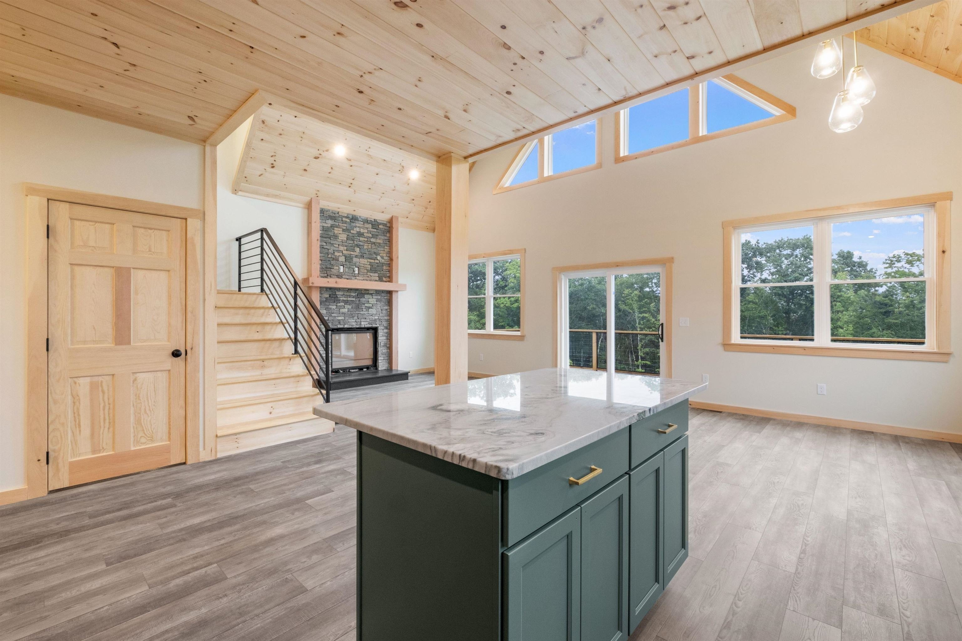 Thornton, New Hampshire, 03285, United States, 3 Bedrooms Bedrooms, ,3 BathroomsBathrooms,Residential,For Sale,1974297