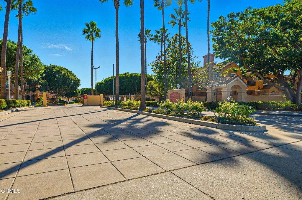 Oxnard, California, 93030, United States, 2 Bedrooms Bedrooms, ,3 BathroomsBathrooms,Residential,For Sale,1974361