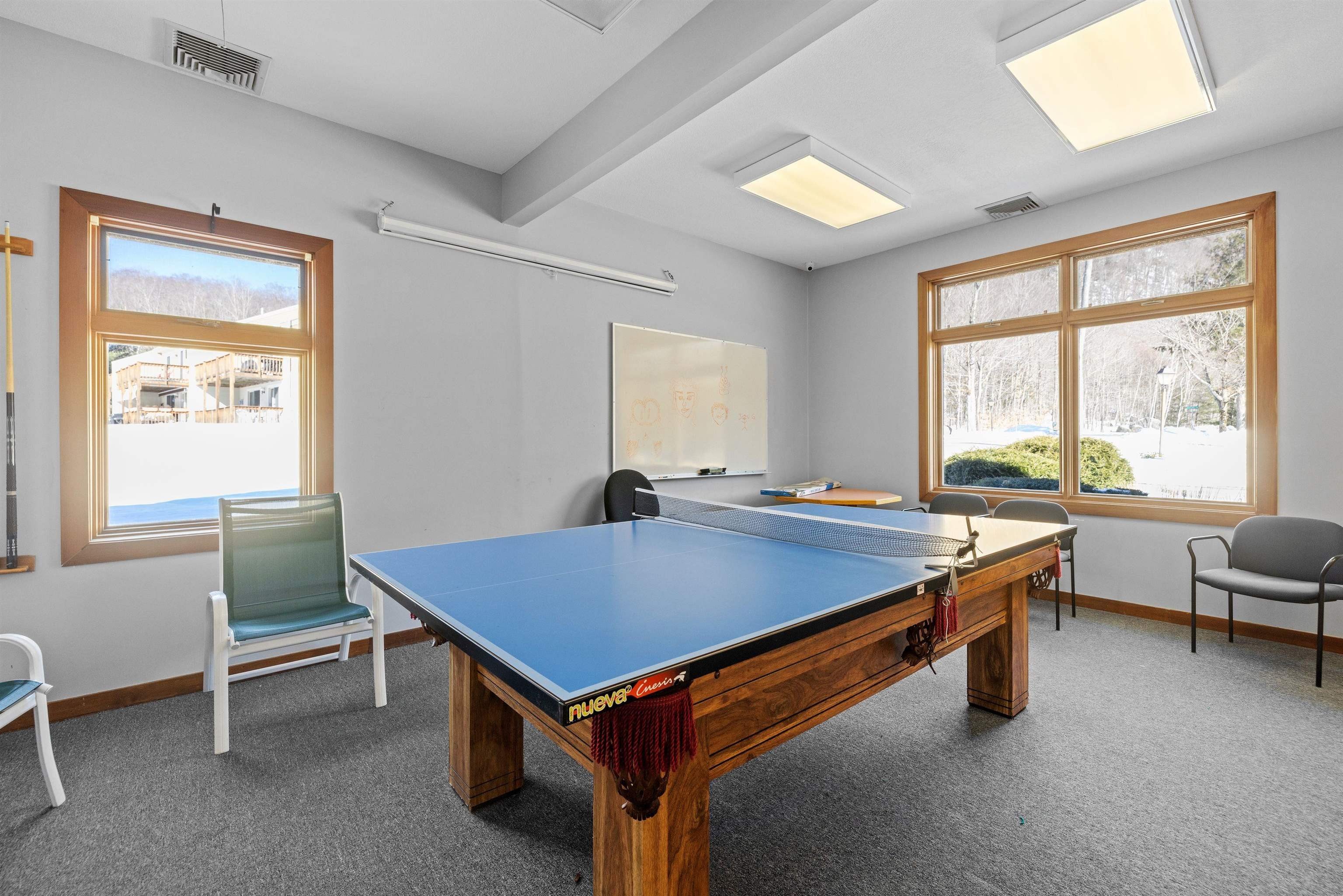 Lincoln, New Hampshire, 03251, United States, 4 Bedrooms Bedrooms, ,4 BathroomsBathrooms,Residential,For Sale,1915256