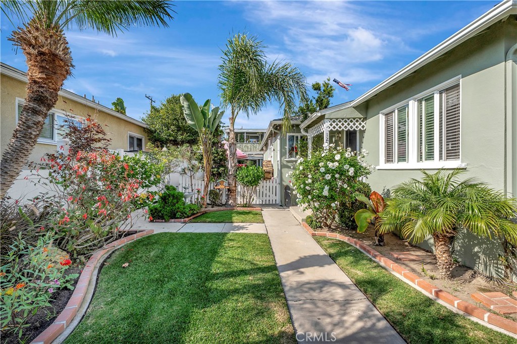 Seal Beach, California, 90740, United States, 4 Bedrooms Bedrooms, ,2 BathroomsBathrooms,Residential,For Sale,2001777