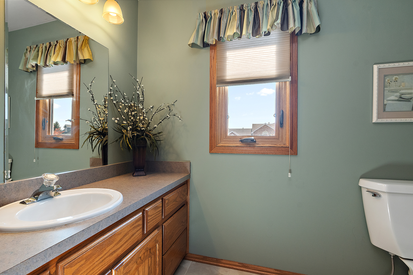 Orland Park, Illinois, 60467, United States, 4 Bedrooms Bedrooms, ,5 BathroomsBathrooms,Residential,For Sale,1987350