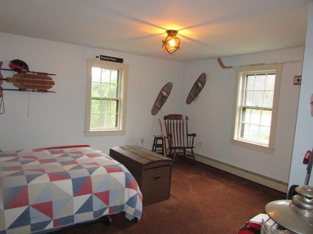 Attleboro, Massachusetts, 02703, United States, 5 Bedrooms Bedrooms, ,2 BathroomsBathrooms,Residential,For Sale,1983996