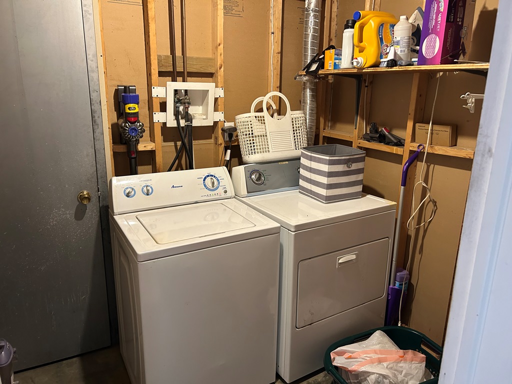 Wingdale, New York, 12594, United States, 4 Bedrooms Bedrooms, ,3 BathroomsBathrooms,Residential,For Sale,1977127