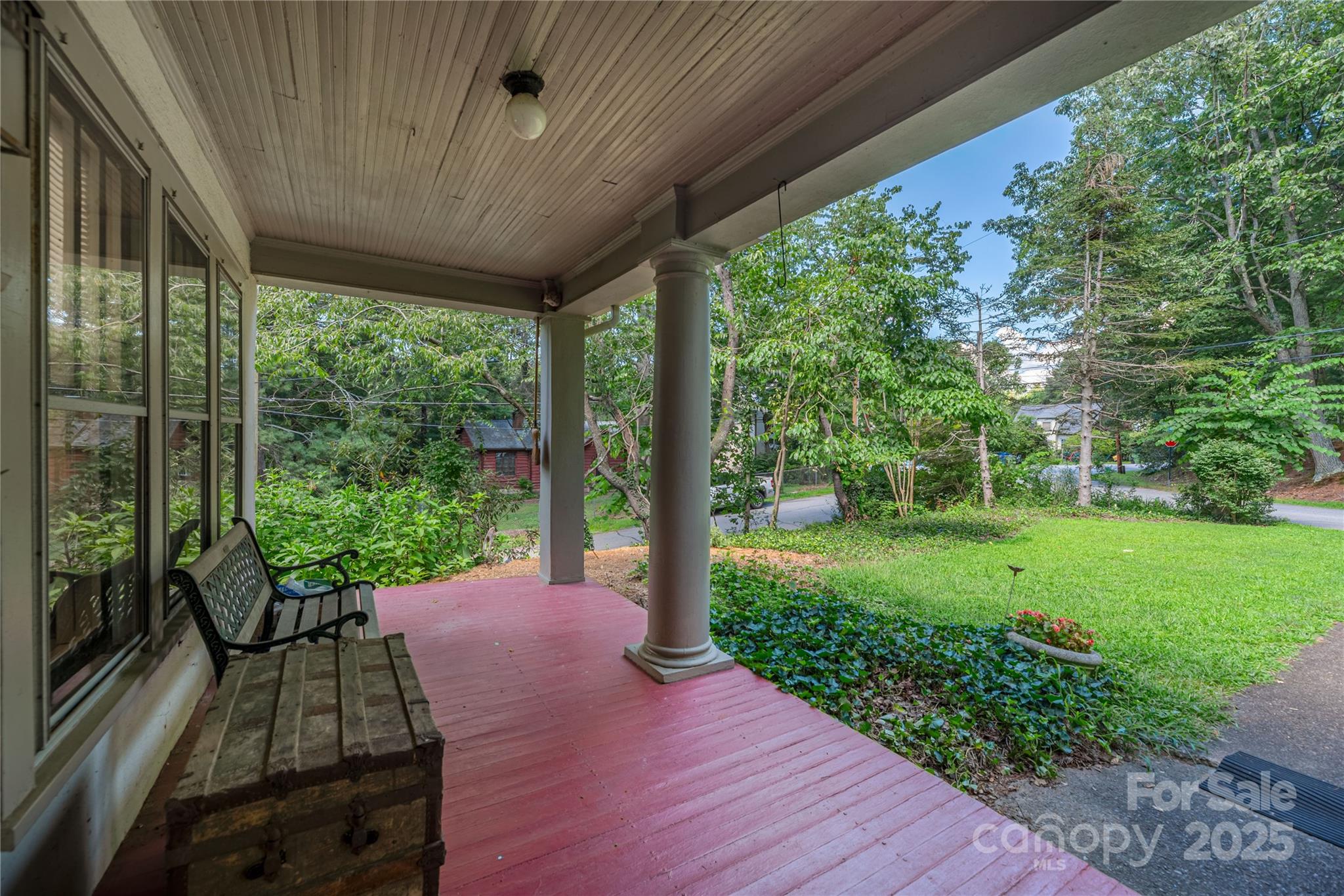 Asheville, North Carolina, 28806, United States, 3 Bedrooms Bedrooms, ,1 BathroomBathrooms,Residential,For Sale,1895241