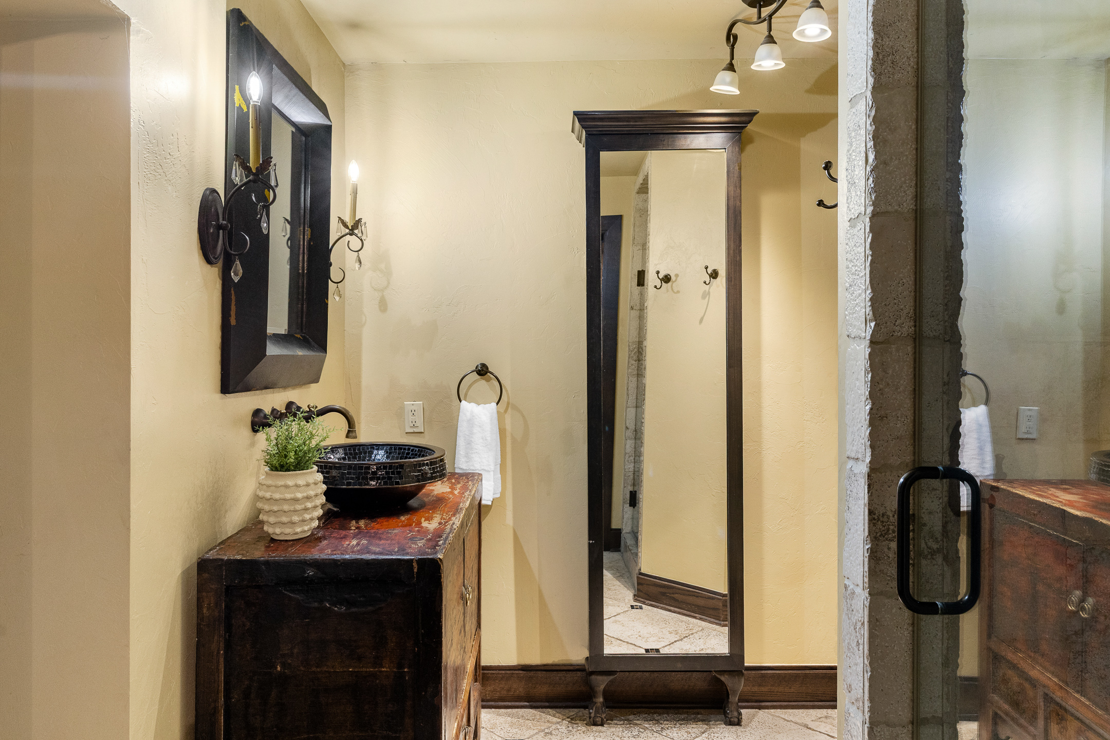  610 Northwest 14th Street, Oklahoma City, OK 73103 - 物件實景