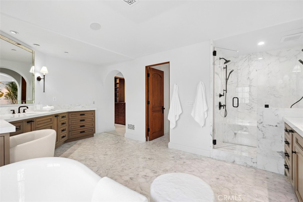 Irvine, California, 92603, United States, 5 Bedrooms Bedrooms, ,7 BathroomsBathrooms,Residential,For Sale,1906095