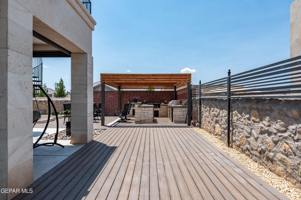 El Paso, Texas, 79932, United States, 5 Bedrooms Bedrooms, ,2 BathroomsBathrooms,Residential,For Sale,1915339