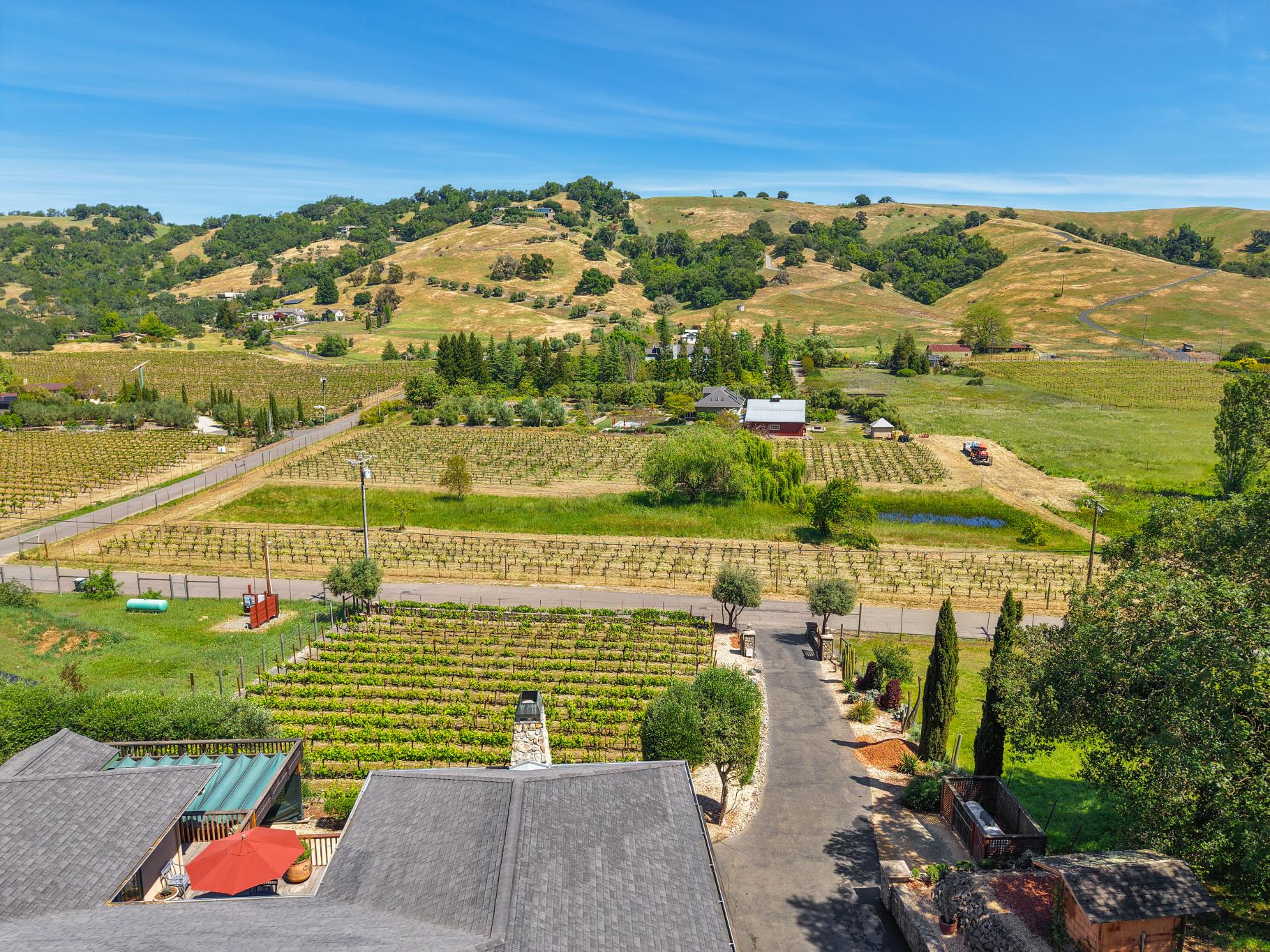  4111 Lovall Valley Road - 物件實景