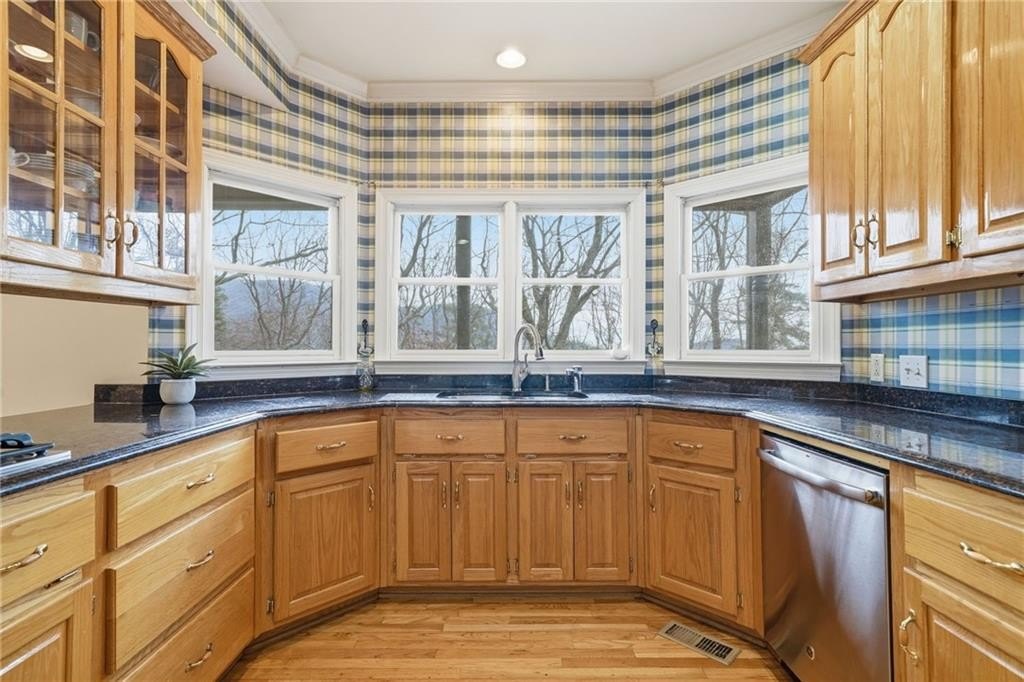 Jasper, Georgia, 30143, United States, 4 Bedrooms Bedrooms, ,4 BathroomsBathrooms,Residential,For Sale,2006104