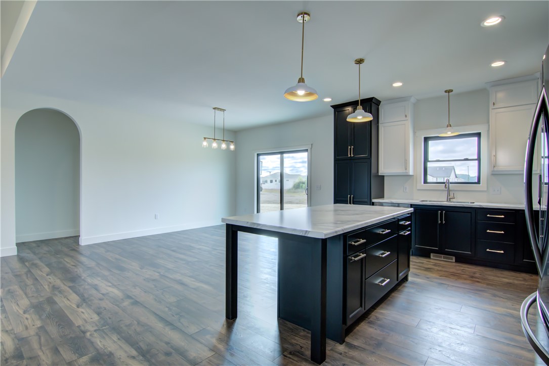 Chippewa Falls, Wisconsin, 54729, United States, 5 Bedrooms Bedrooms, ,3 BathroomsBathrooms,Residential,For Sale,1920389