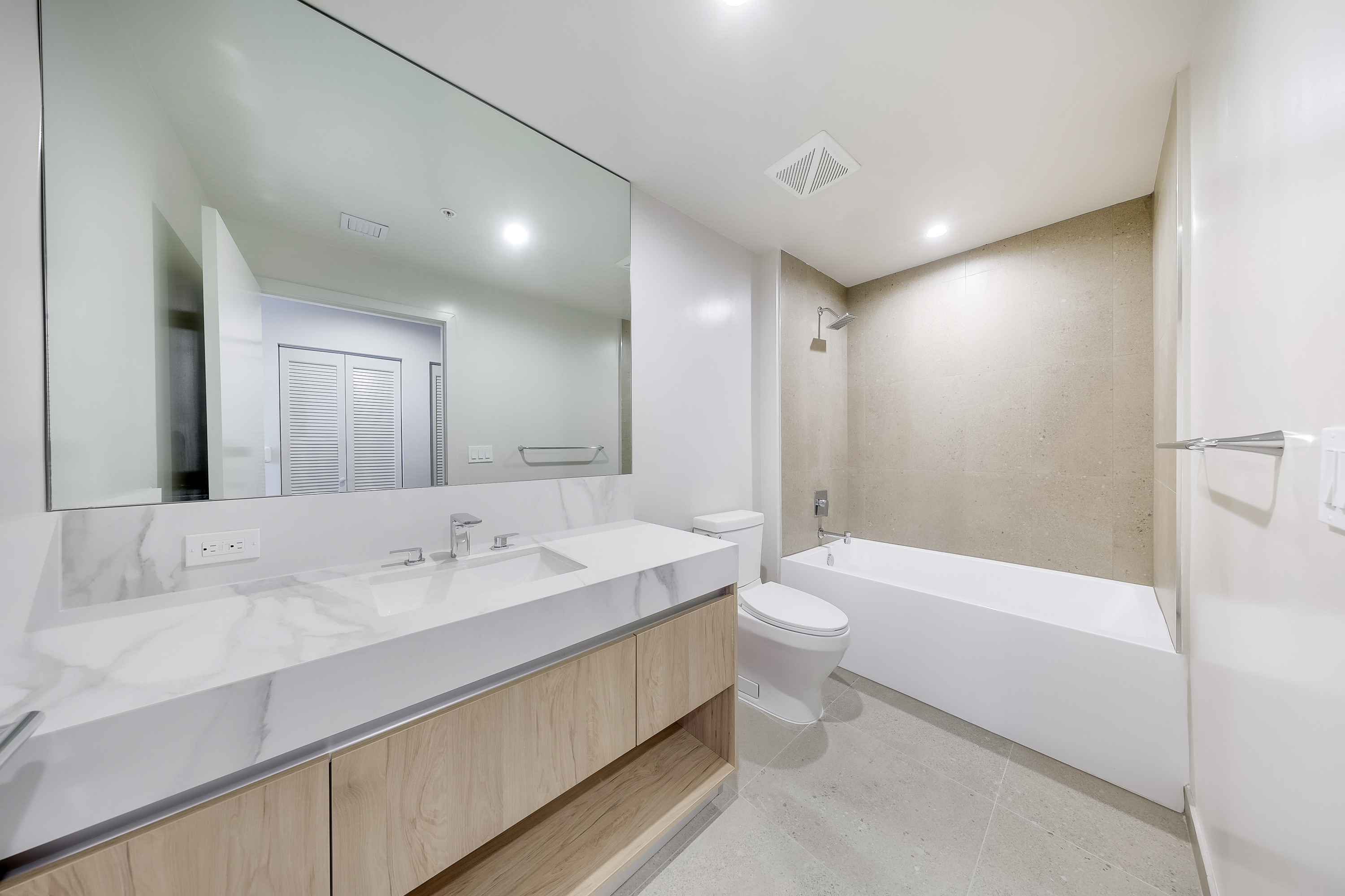  11 NE 6th St, Miami, FL, 33132 - 物件實景