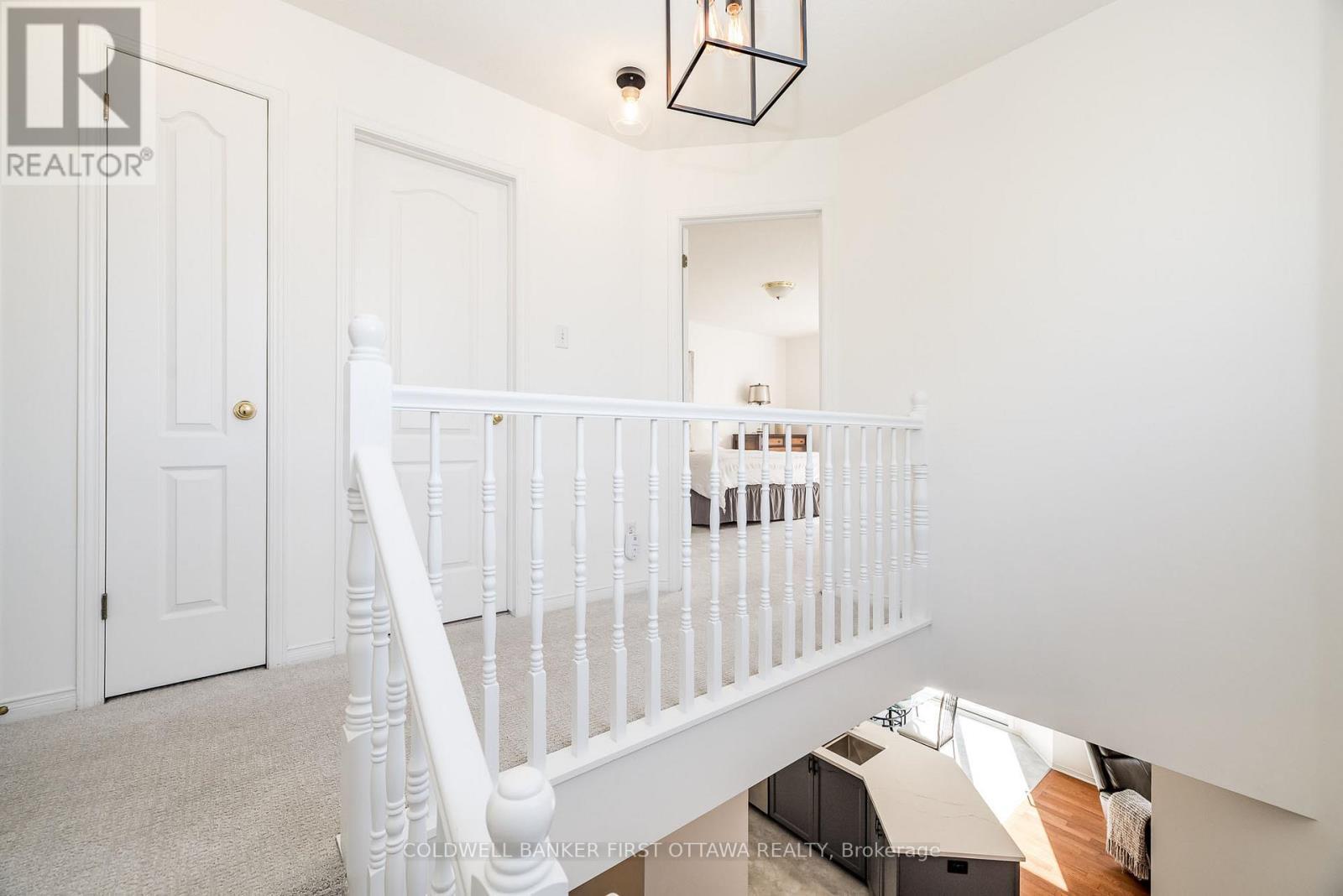 OTTAWA, Ontario, K2G 6N5, CA, 3 Bedrooms Bedrooms, ,2 BathroomsBathrooms,Residential,For Sale,1950028